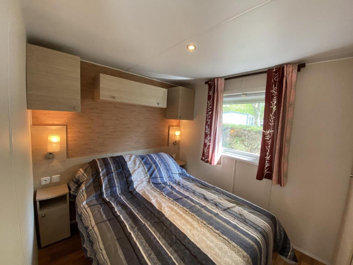 Mobil-Home A Fouras : Proche Plage, 2 Chambres, Tv, Plancha, Parking, Ideal Famille - Fr-1-709-58 المظهر الخارجي الصورة